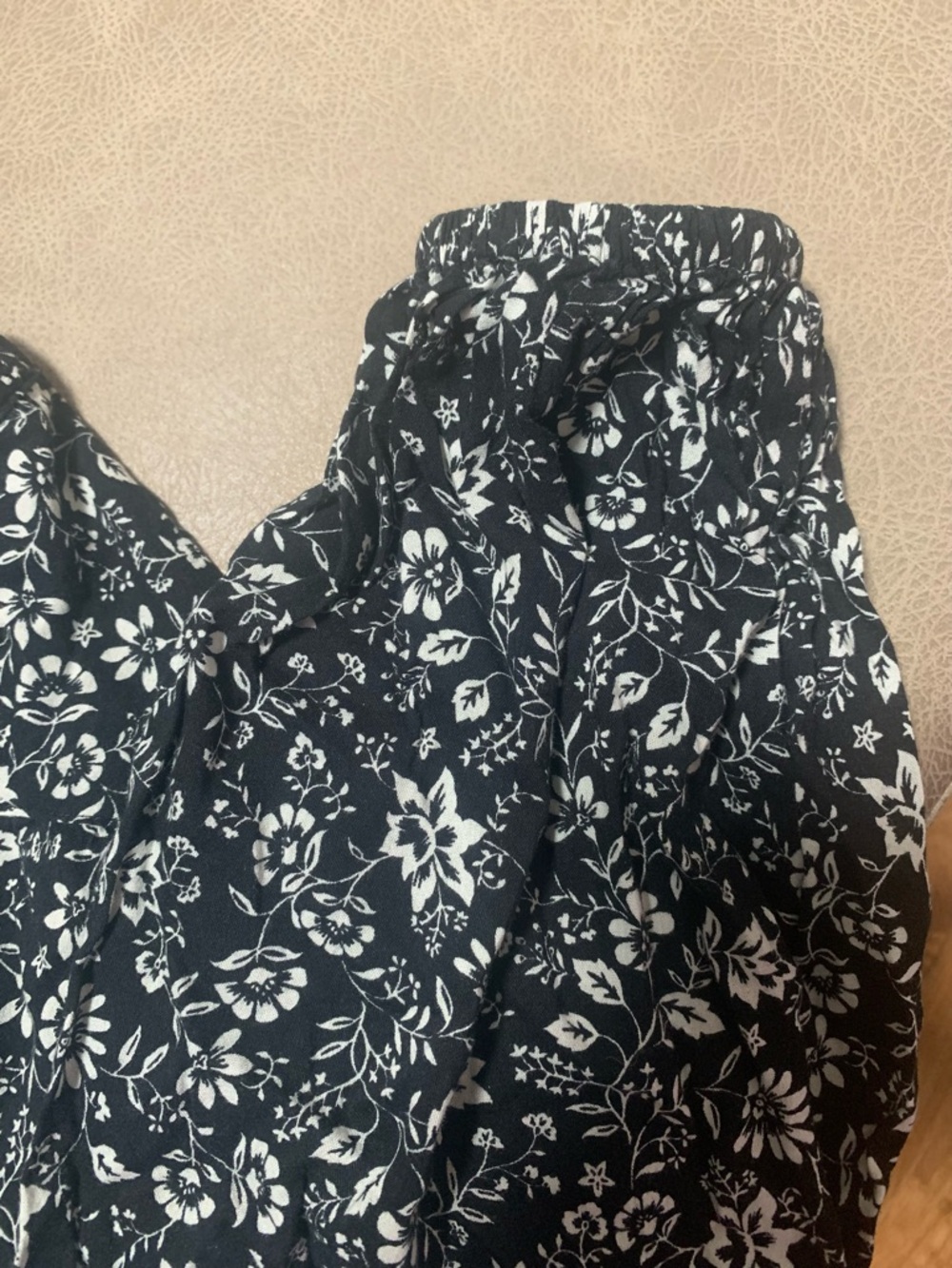 Old Navy Womens Black Floral Print Oversized Button Up Balloon LS Blouse Size M - Picture 4 of 7